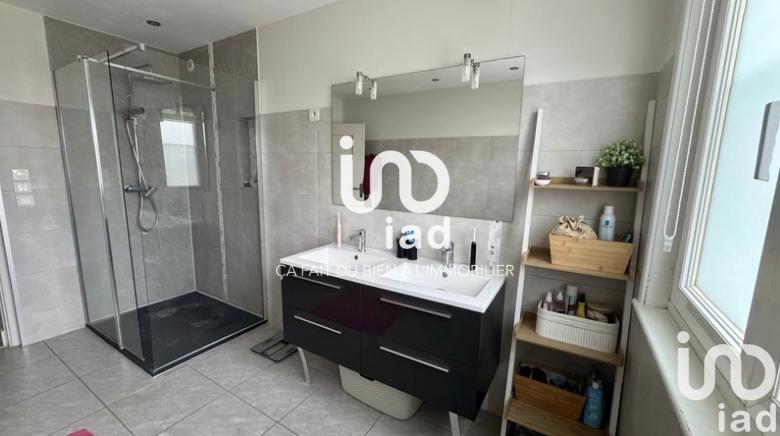 Maison - 121 m² - 5 pièces