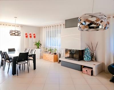 Maison - 179 m² - 8 pièces