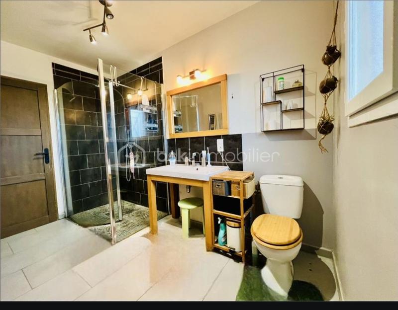 Maison traditionnelle - 107 m² - 5 pièces