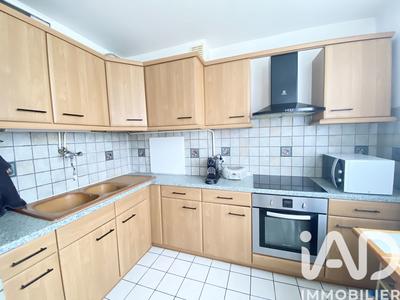 Appartement - 80 m² - 5 pièces