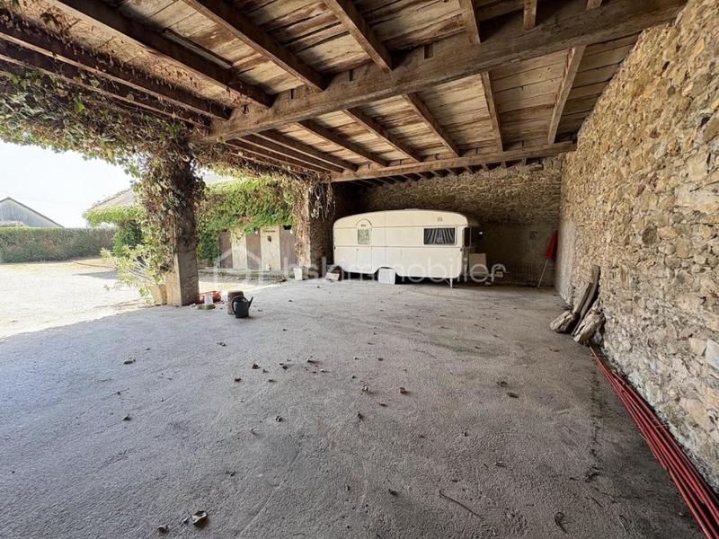 Corps de ferme - 290 m² - 14 pièces