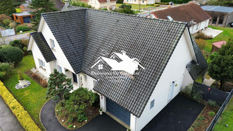 Maison contemporaine - 208 m² - 6 pièces