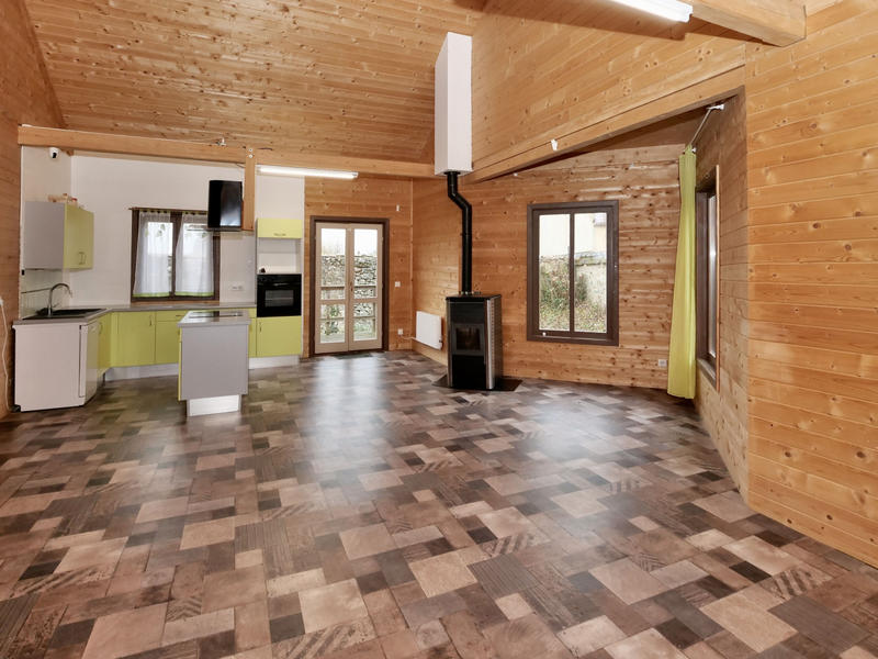 Maison - 80 m² - 5 pièces