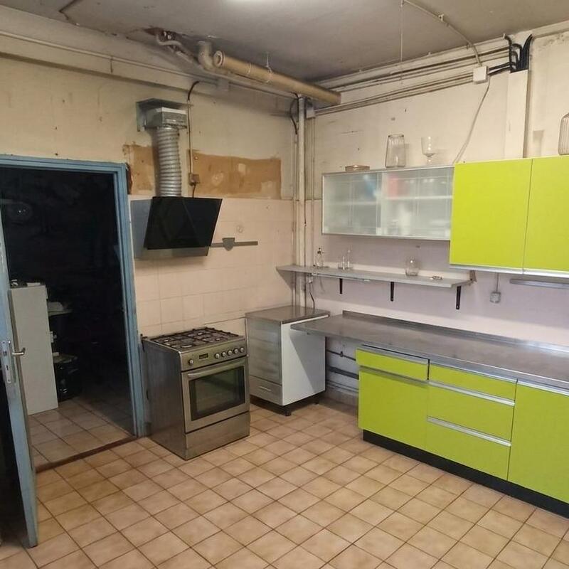 Local commercial - 122 m²