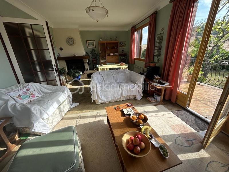 Maison - 96 m² - 4 pièces