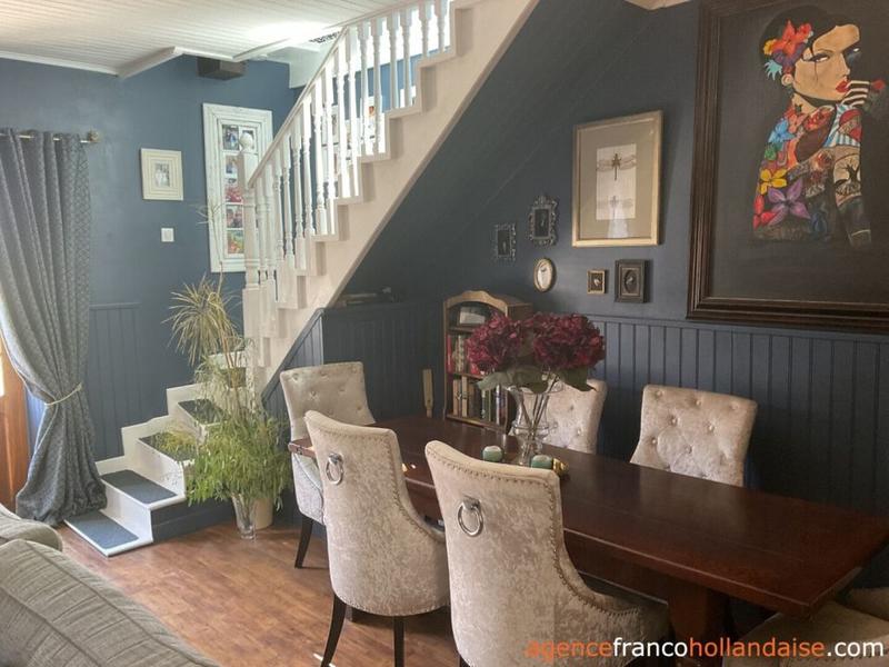 Maison - 280 m² - 12 pièces