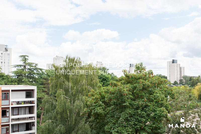 Chambre - 10 m² - 5 pièces