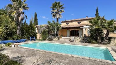 Maison de campagne - 200 m² - 8 pièces