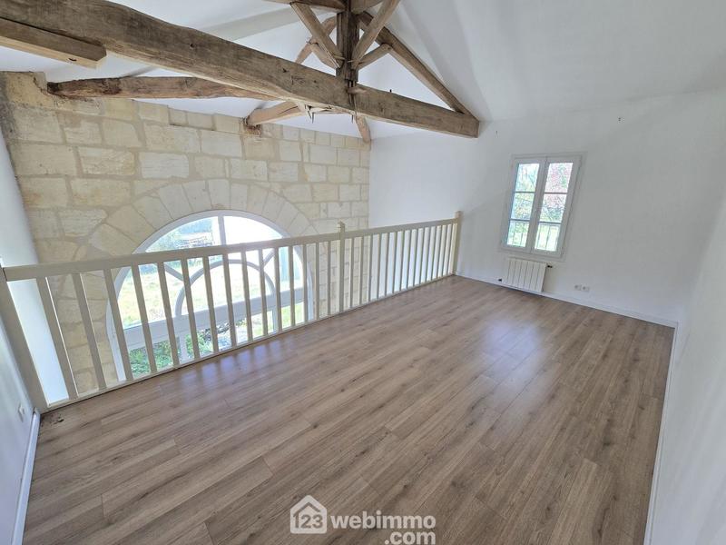 Maison - 331 m² - 10 pièces