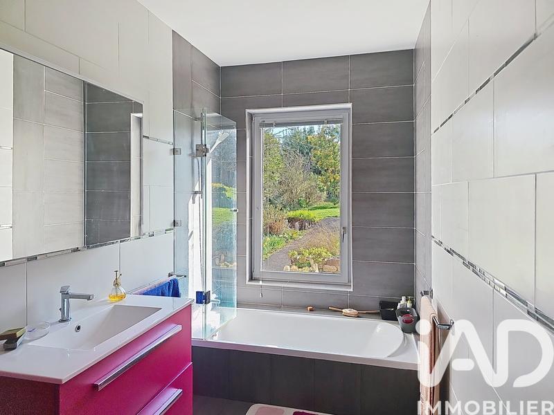 Maison - 131 m² - 7 pièces