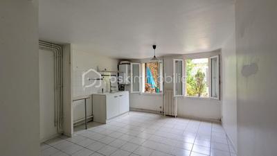 Immeuble - 186 m² - 10 pièces