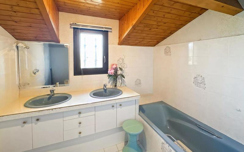 Maison - 162 m² - 6 pièces