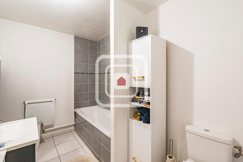 Appartement - 96 m² - 4 pièces