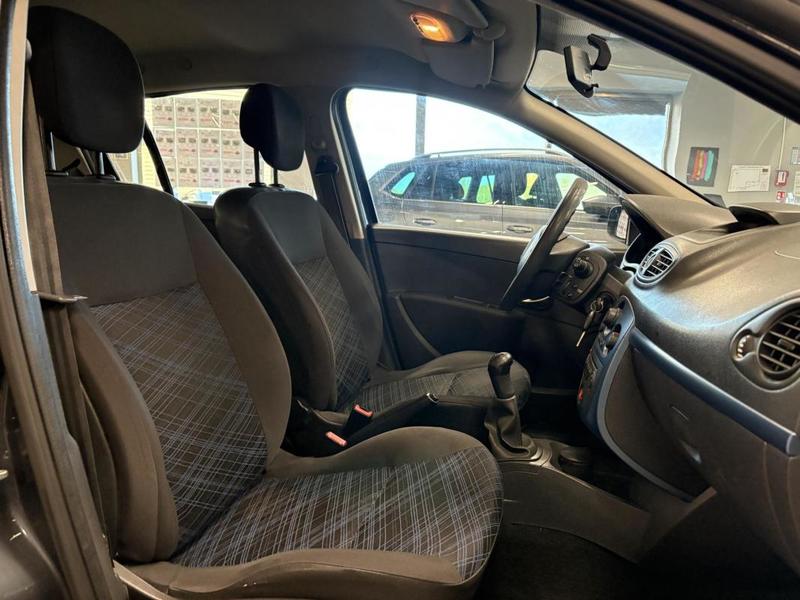 Renault Clio III 1.5 dCi 70 Extrême Foncée Clim Phase 1 / Garantie 12 Mois