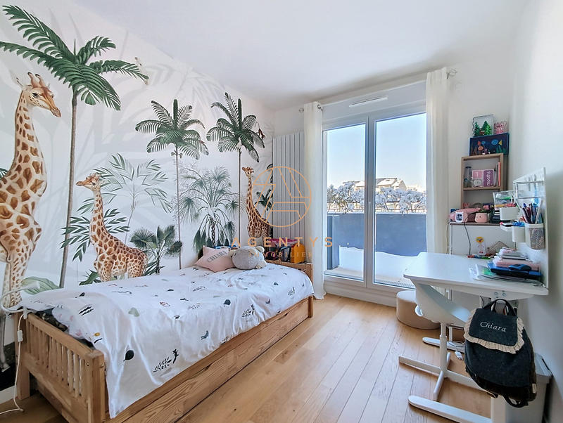 Appartement - 76 m² - 4 pièces