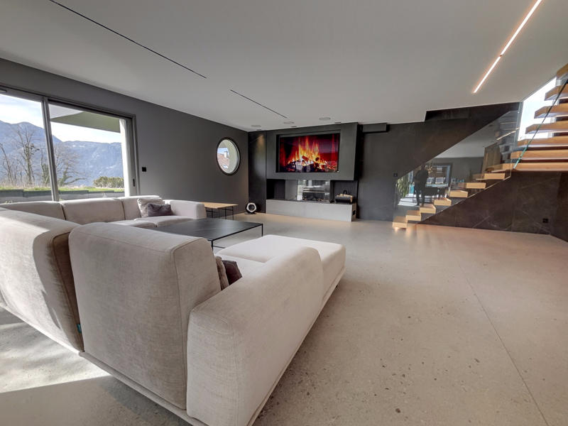 Villa - 250 m² - 6 pièces