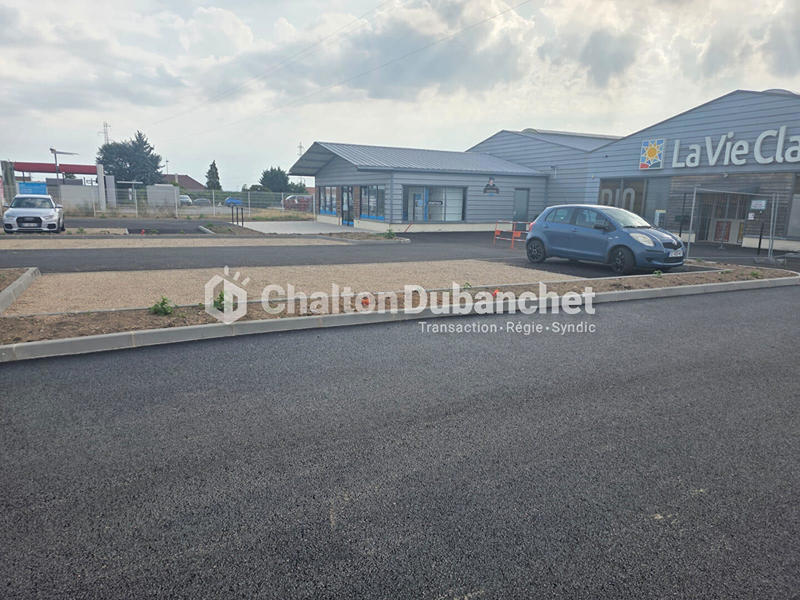 Local d'activités - 270 m²