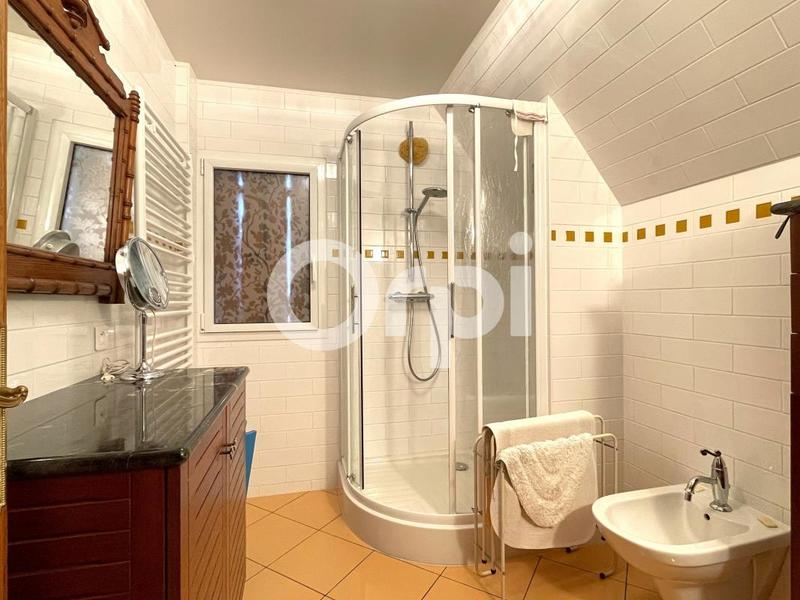 Maison - 178 m² - 6 pièces