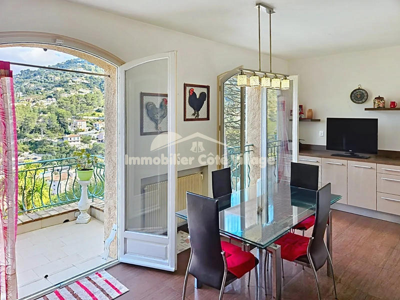 Villa - 276 m² - 8 pièces