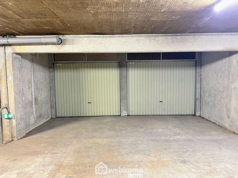 Parking - 13 m²
