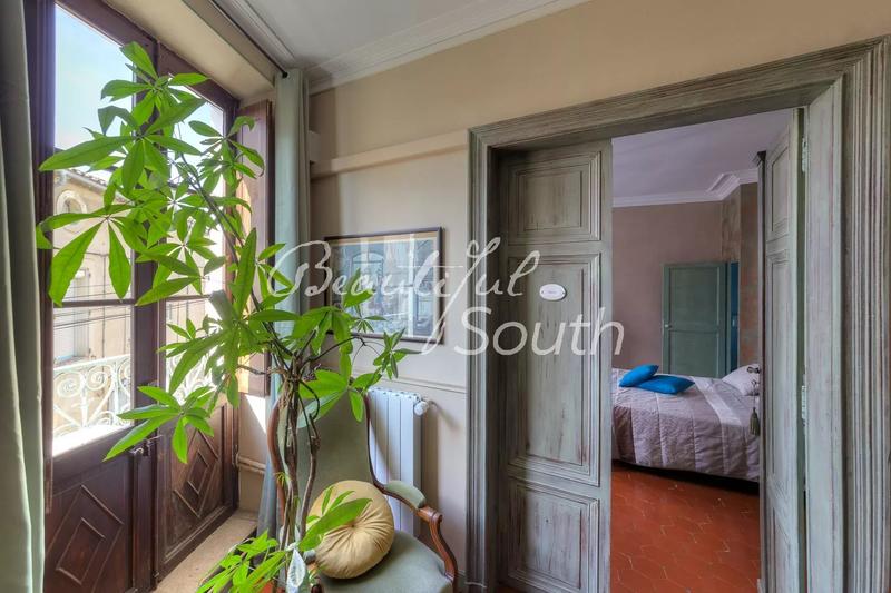 Hôtel particulier - 483 m² - 10 pièces