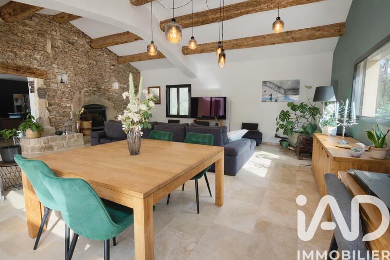 Maison - 272 m² - 10 pièces