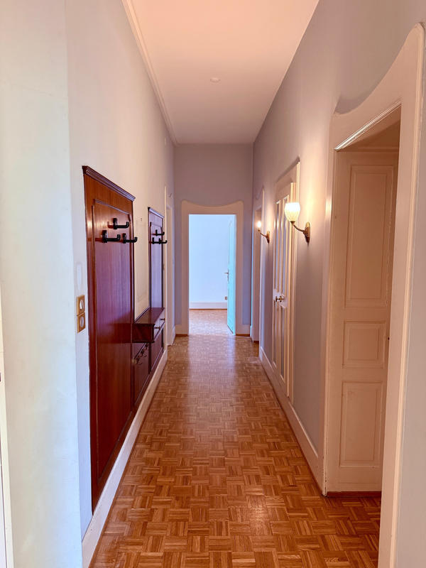 Appartement - 180 m² - 6 pièces