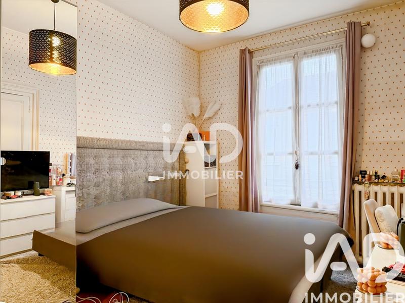 Maison de ville - 295 m² - 9 pièces