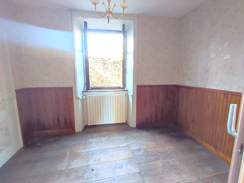 Maison - 85 m² - 5 pièces