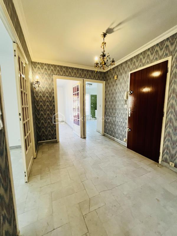 Appartement - 90 m² - 4 pièces