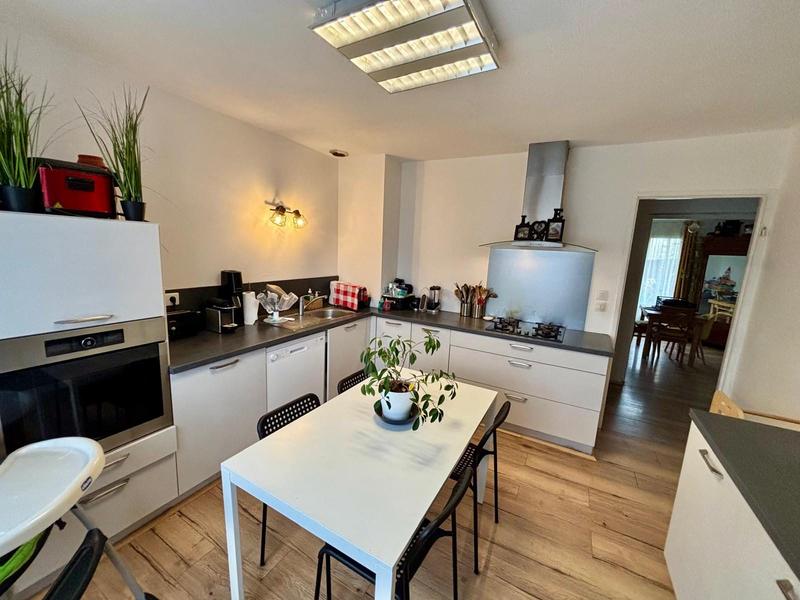 Maison - 88 m² - 4 pièces