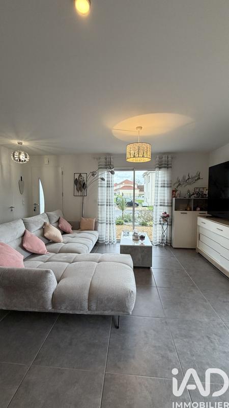 Maison - 90 m² - 5 pièces