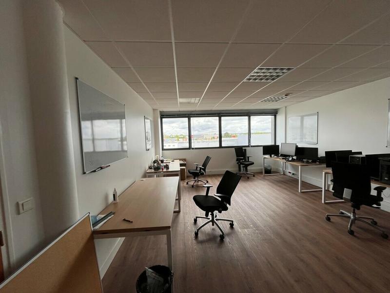 Bureau - 203 m²