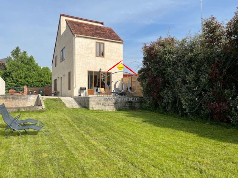 Maison - 96 m² - 5 pièces