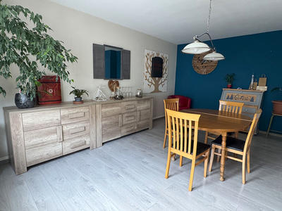 Maison - 200 m² - 8 pièces