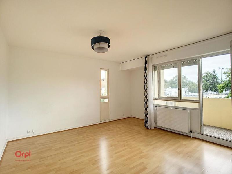 Appartement - 81 m² - 3 pièces