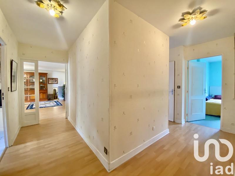 Appartement - 99 m² - 4 pièces