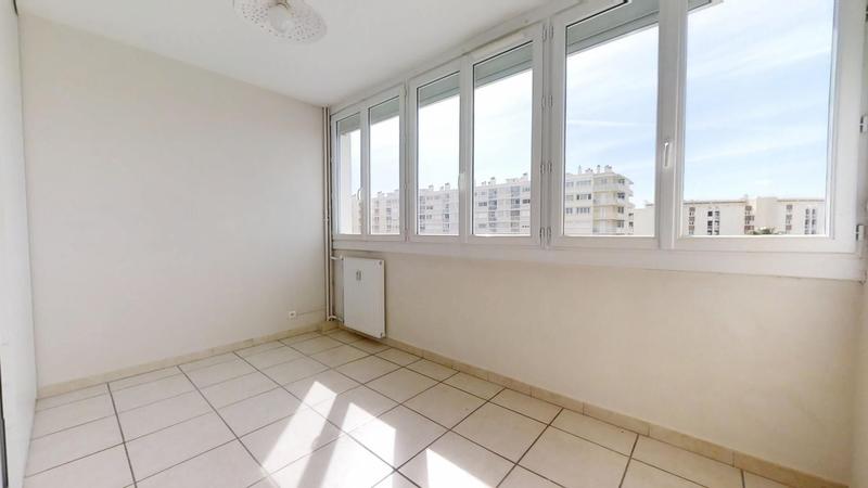 Appartement - 80 m² - 3 pièces