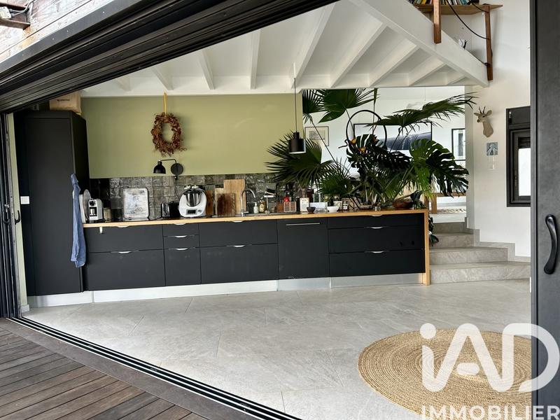 Maison - 139 m² - 5 pièces