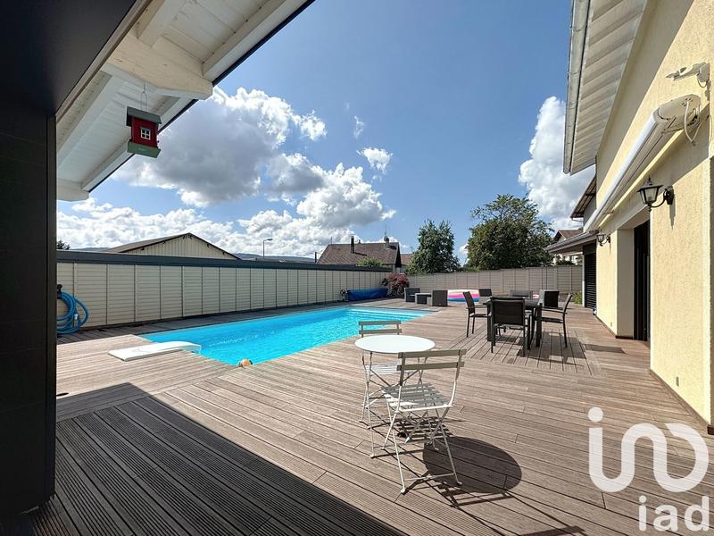 Maison - 272 m² - 8 pièces