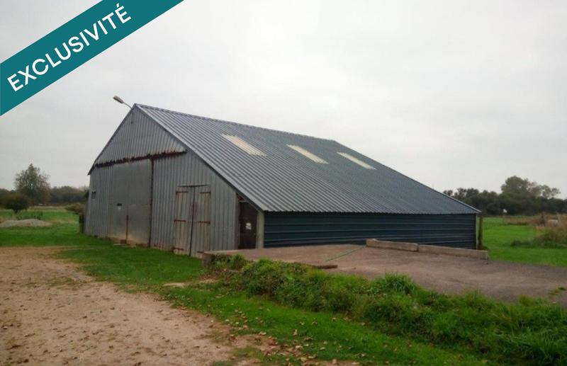 Local commercial - 63 000 m² - 2 pièces