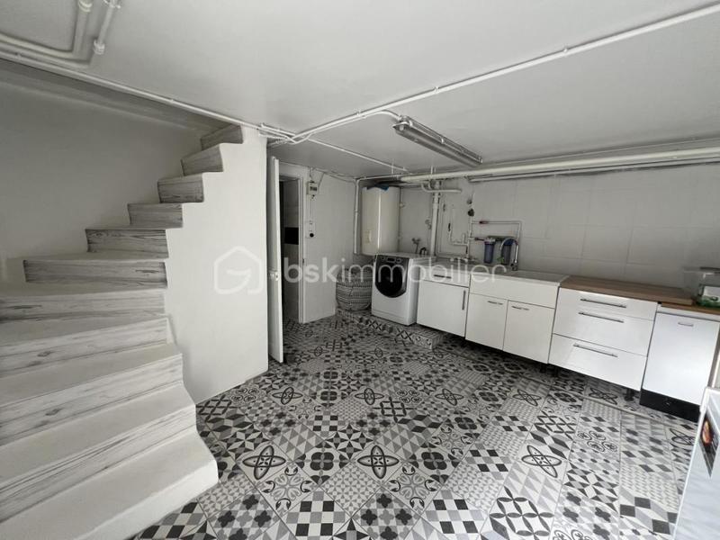 Maison - 182 m² - 5 pièces