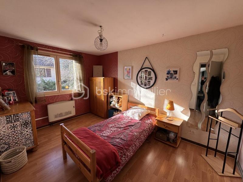 Maison - 210 m² - 7 pièces