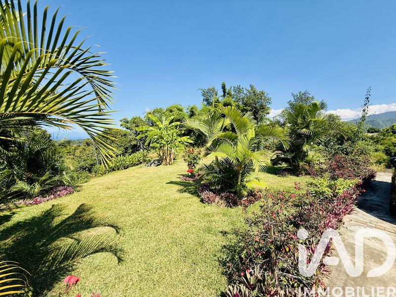 Maison - 220 m² - 7 pièces