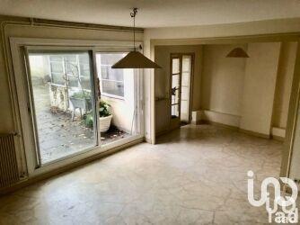 Appartement - 70 m² - 2 pièces