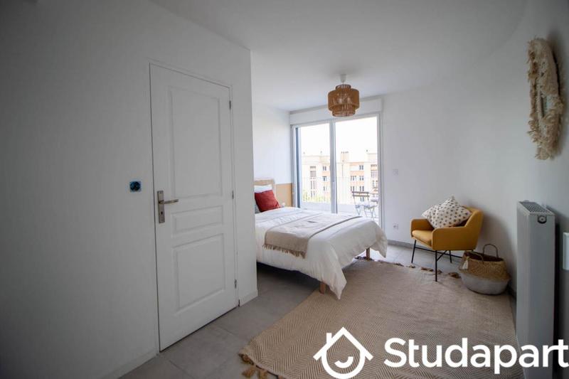 Chambre - 10 m² - 1 pièce