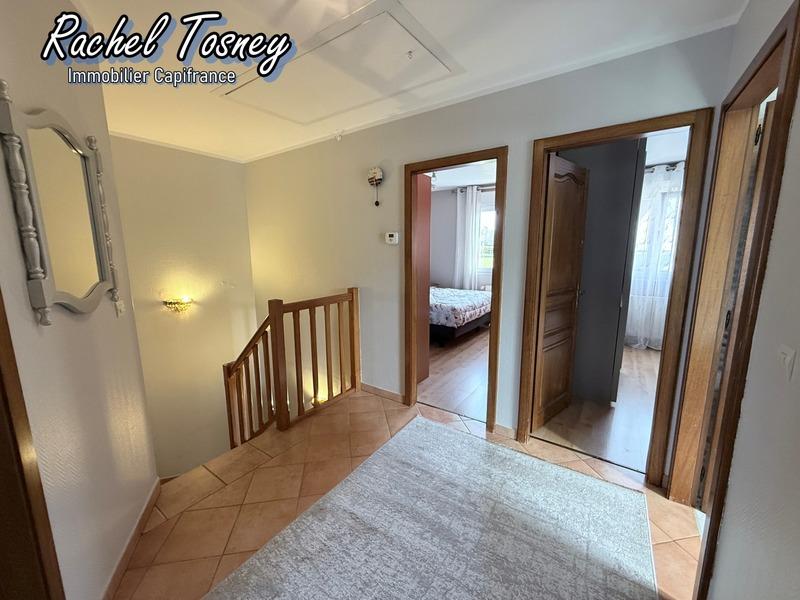 Maison - 137 m² - 7 pièces