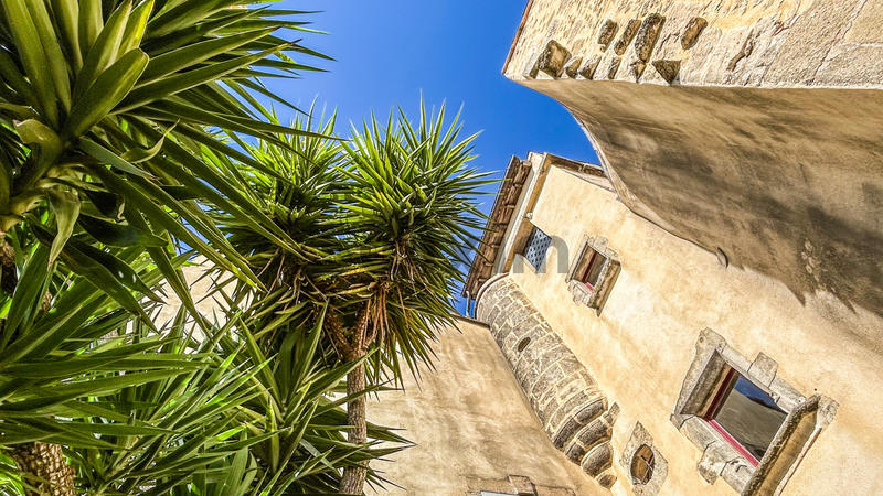 Maison de village - 280 m² - 7 pièces