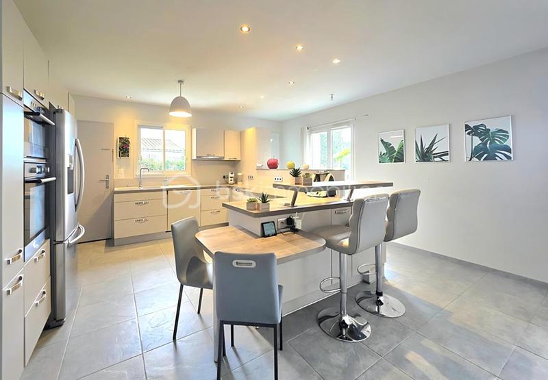 Maison - 130 m² - 7 pièces