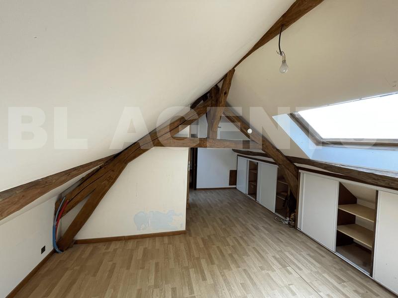 Maison - 177 m² - 7 pièces